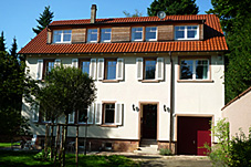 Umbau und Sanierung ehem. Wohnhaus in Seminarhaus mit Behandlungsrumen und Gstezimmer Bj. 2008-2010